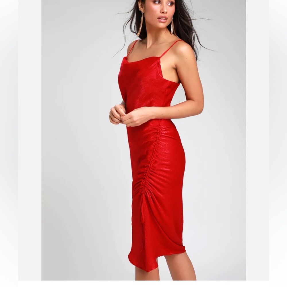 LULU’S Women’s Red Rolande Satin Ruched Midi Slip Dress Size S NEW